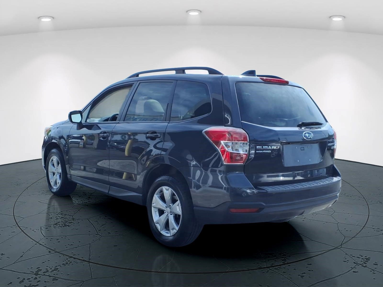Used 2016 Subaru Forester 2.5i Premium w/ Popular Package #2 AWD/4WD image 4