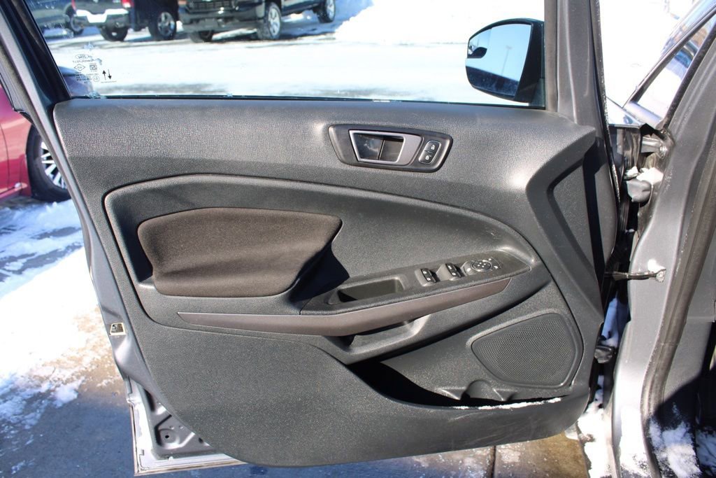 Used 2020 Ford EcoSport SE image 18