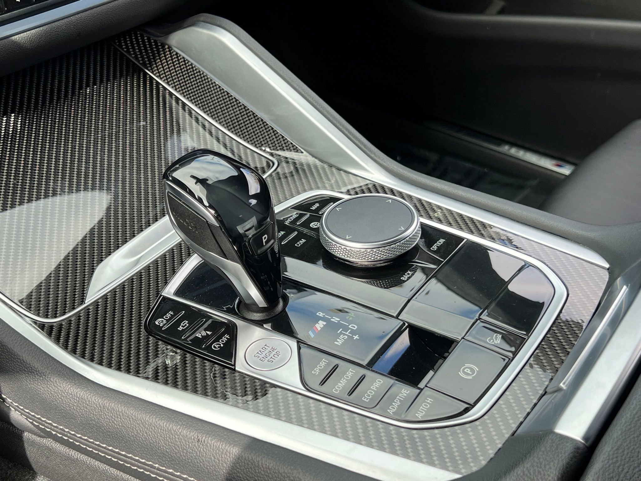 Used 2020 BMW X6 M50i w/ Executive Package image 33