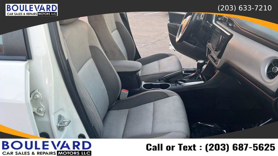 Used 2017 Toyota Corolla LE w/ LE Premium Package w/Moonroof image 24