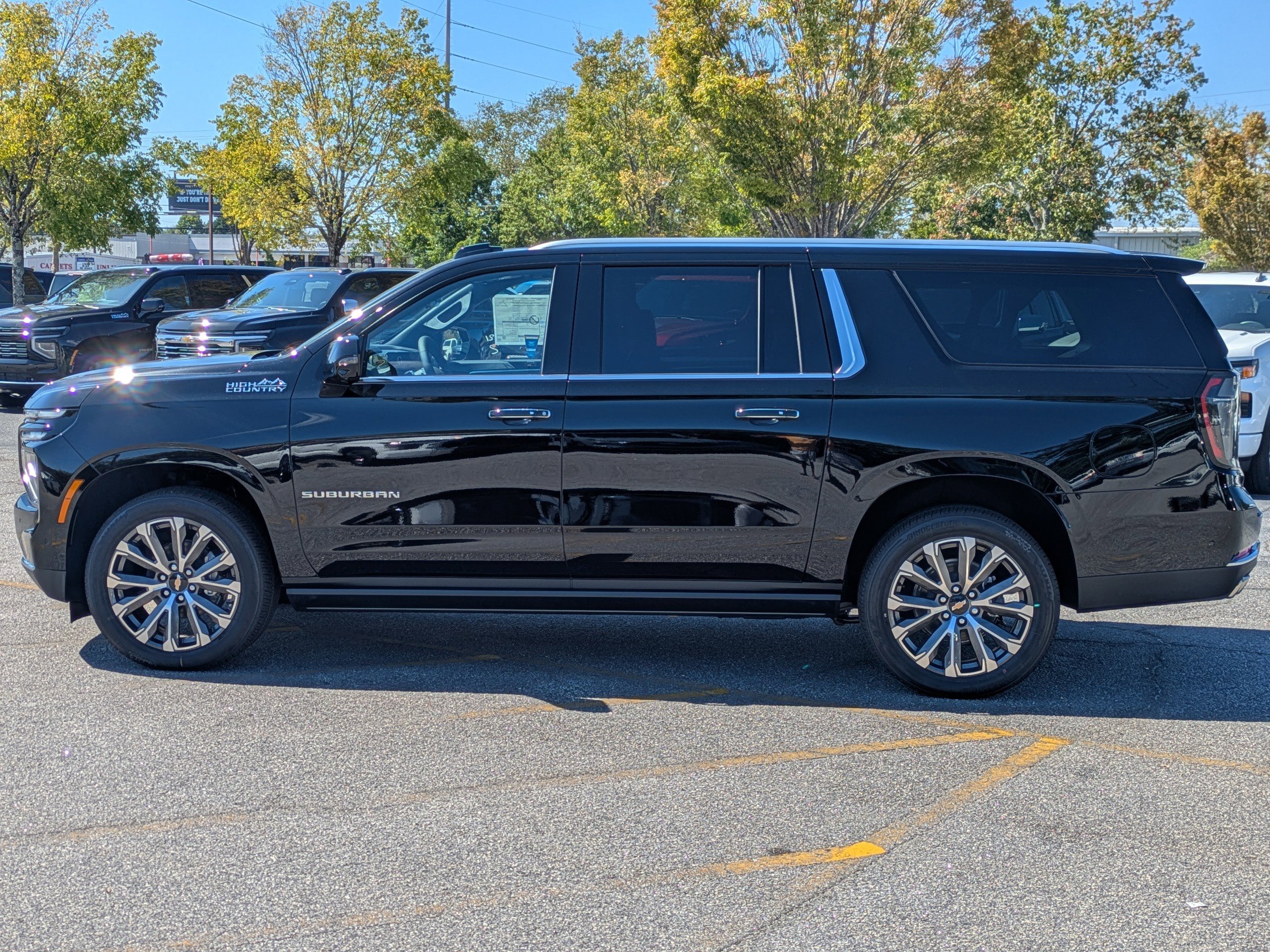 New 2026 Chevrolet Suburban High Country image 7