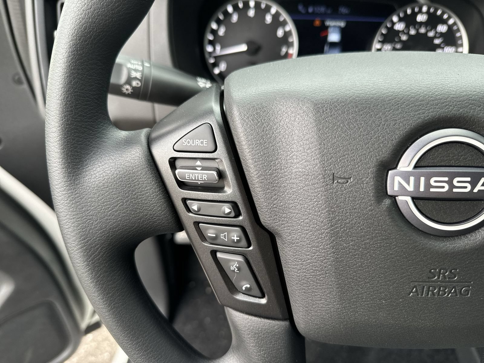 Certified 2025 Nissan Frontier S AWD/4WD image 13