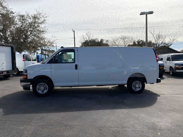 New 2025 Chevrolet Express 2500 Work Van 3D Extended Cargo Van w/ Driver Convenience Package RWD image 6