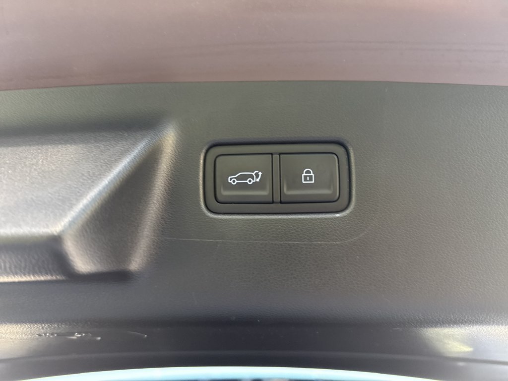 Certified 2024 Hyundai Santa Fe Limited FWD image 36