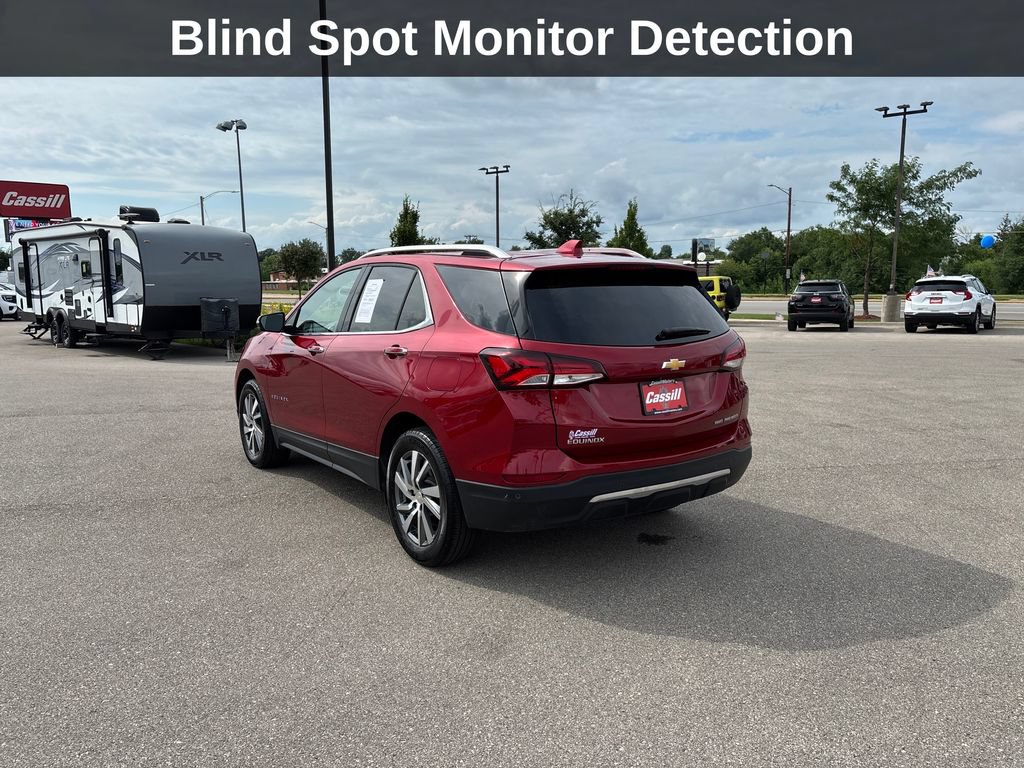 Used 2023 Chevrolet Equinox Premier AWD/4WD image 3