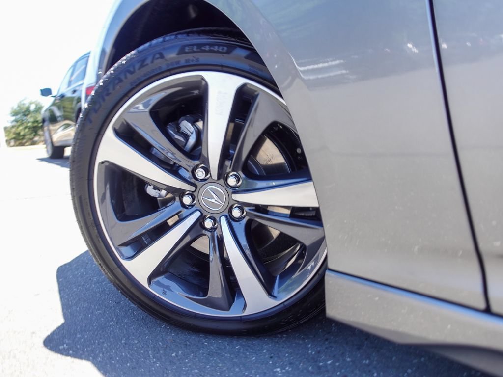 Certified 2025 Acura TLX w/ Technology Package FWD image 9