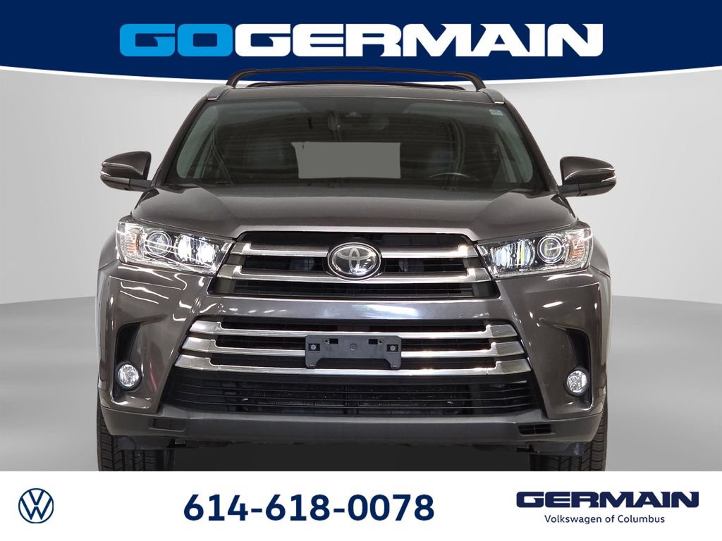 Used 2017 Toyota Highlander Limited AWD/4WD image 3