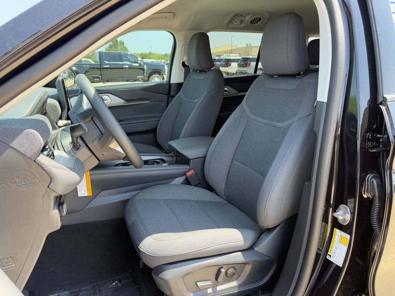 New 2026 Ford Explorer Active AWD/4WD image 24