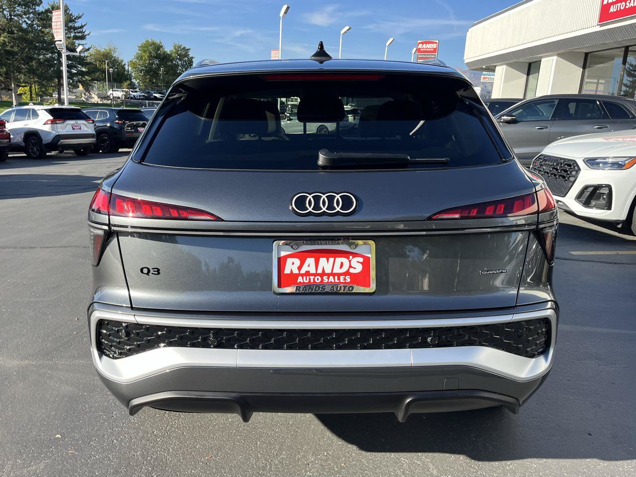 Used 2026 Audi Q3 quattro 2.0T w/ Driver Assistance Package AWD/4WD image 9