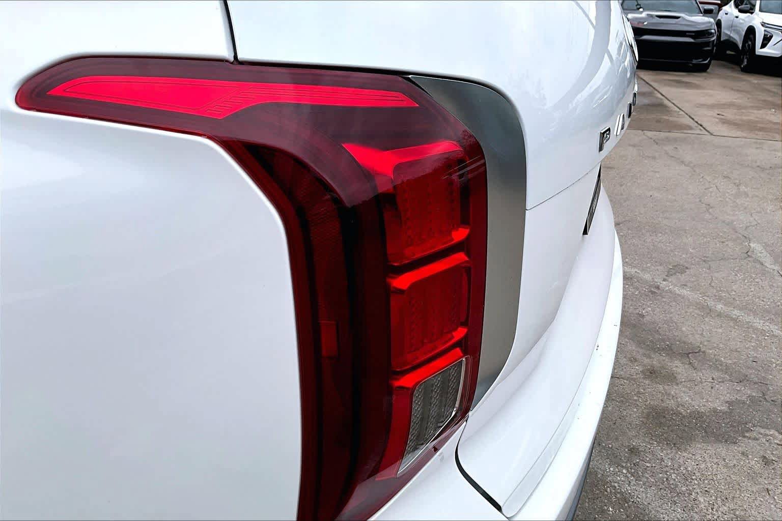 Used 2023 Hyundai Palisade Limited FWD image 27
