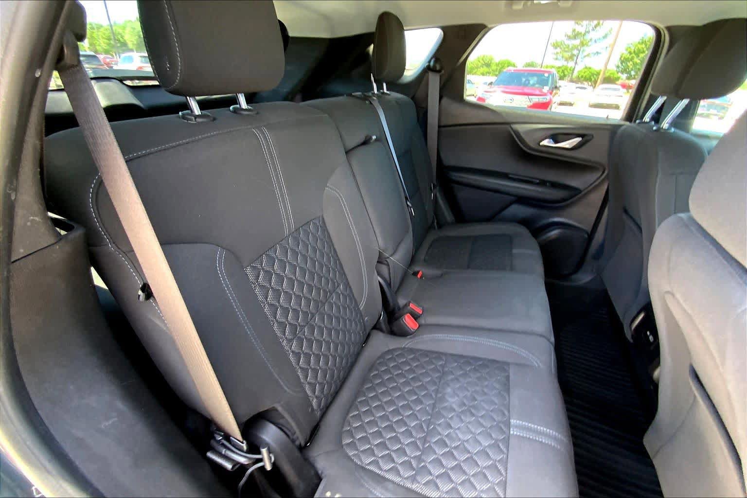 Used 2019 Chevrolet Blazer LT FWD image 18