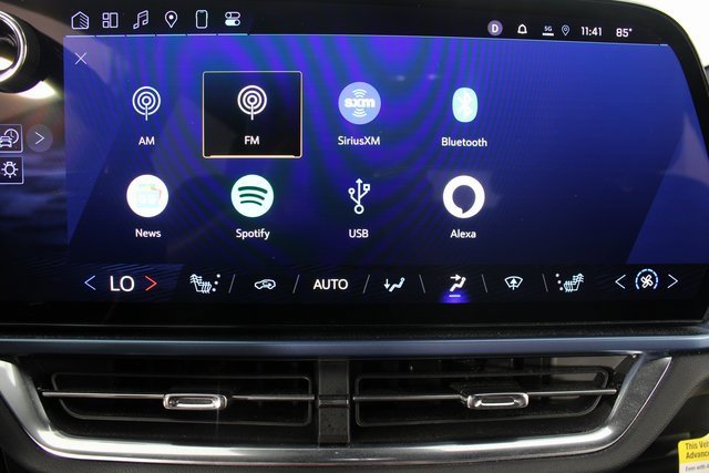 Used 2024 Chevrolet Equinox EV LT image 6