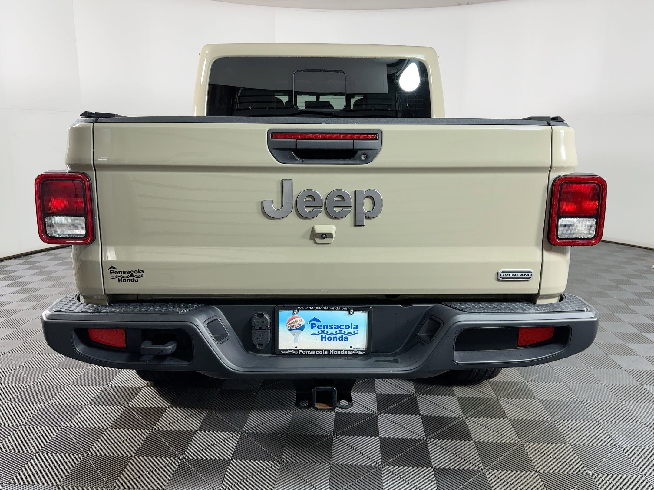 Used 2022 Jeep Gladiator Overland w/ Popular Equipment Package image 9