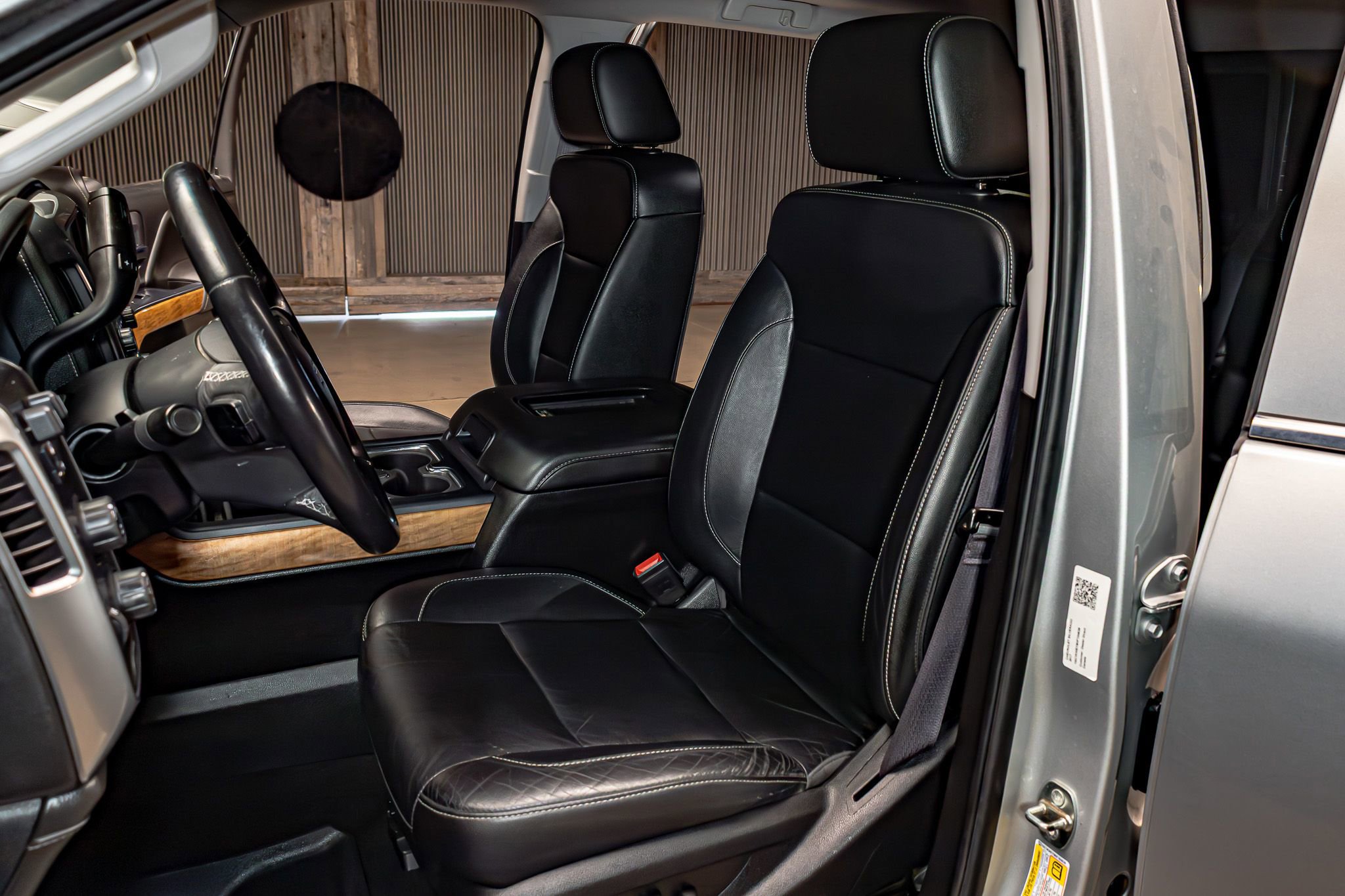 Used 2017 Chevrolet Silverado 2500 LTZ image 21