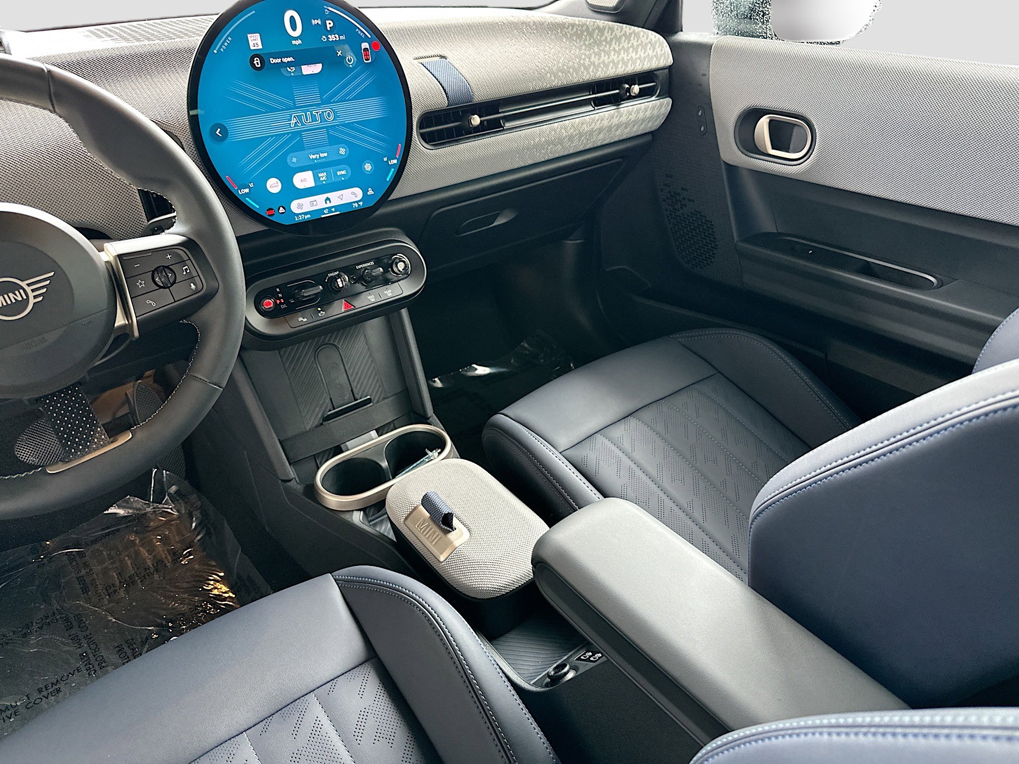 Certified 2025 MINI Cooper 2-Door Hardtop image 23