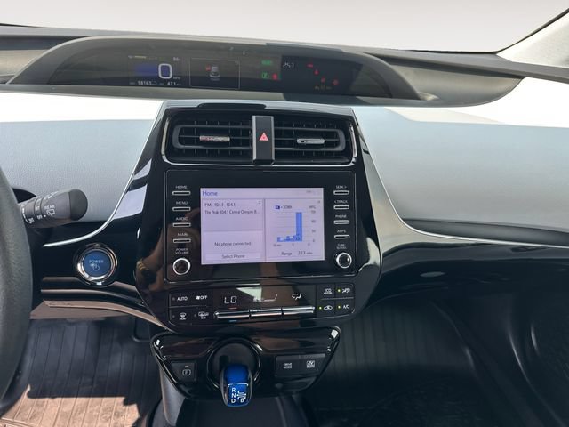 Used 2020 Toyota Prius LE AWD/4WD image 12