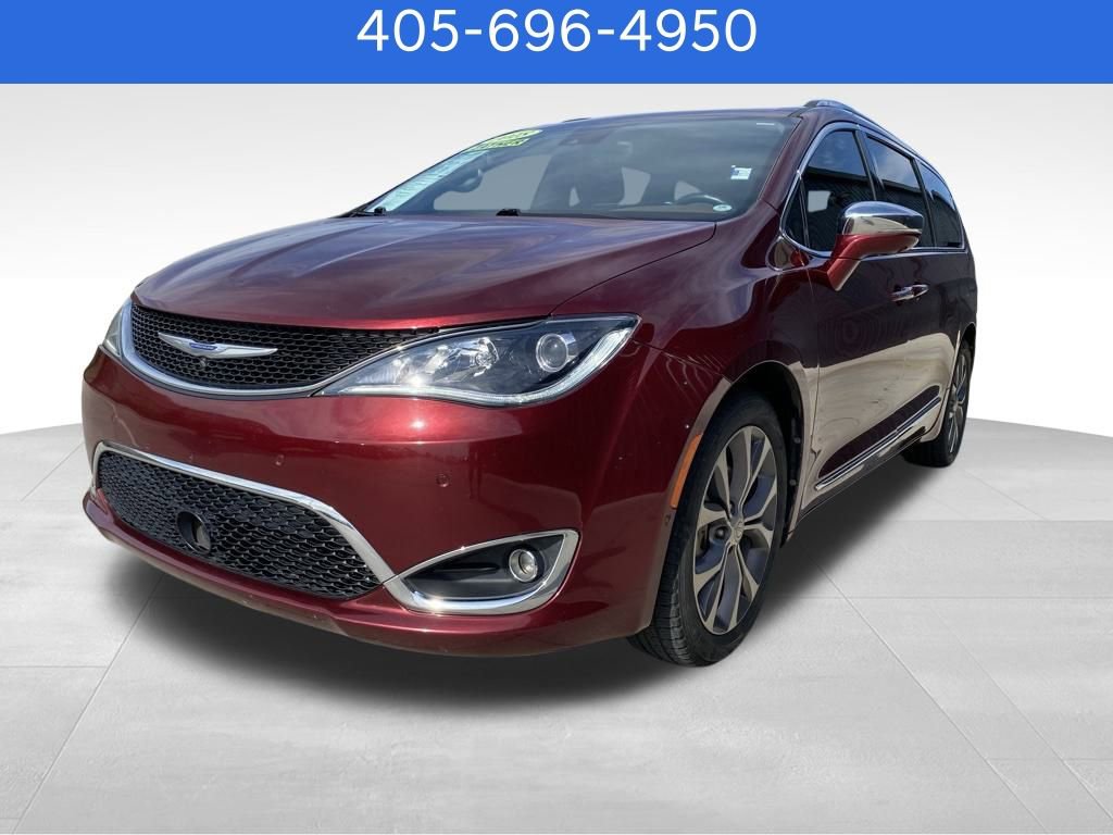Used 2018 Chrysler Pacifica Limited w/ Tire & Wheel Group