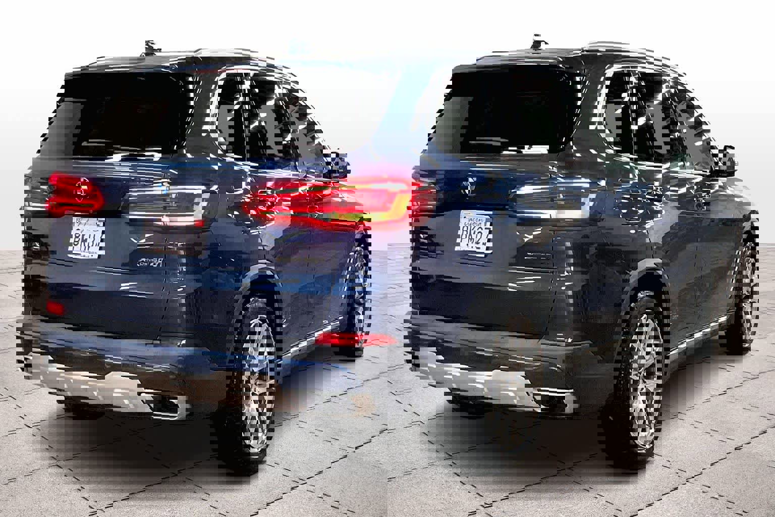 Used 2020 BMW X5 xDrive40i w/ Premium Package image 14