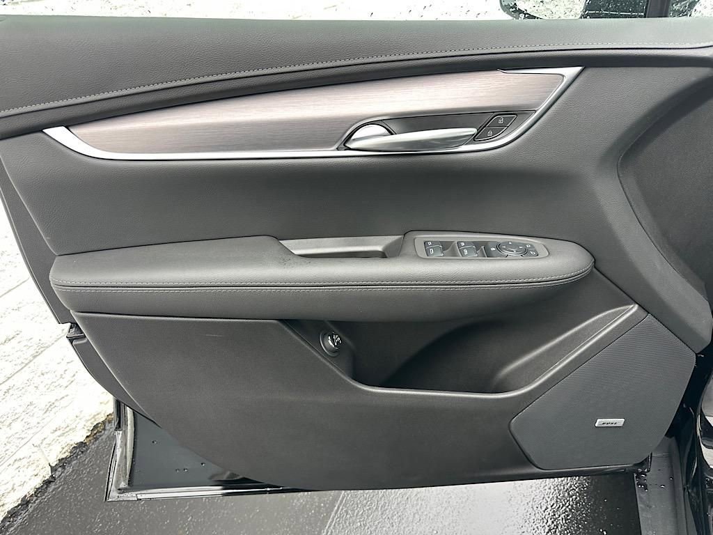 New 2025 Cadillac XT5 Luxury w/ LPO, Floor Liner Package image 11