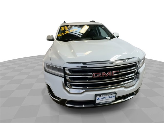 Certified 2023 GMC Acadia SLT image 3
