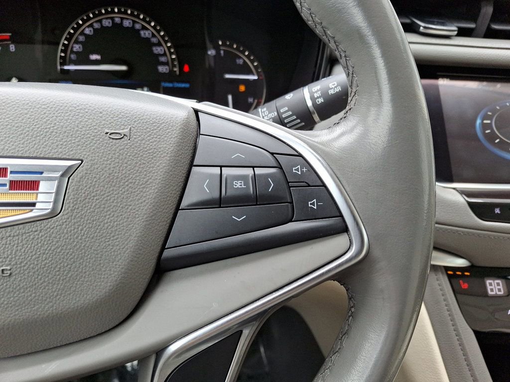 Used 2018 Cadillac XT5 Luxury w/ Driver Awareness Package image 22