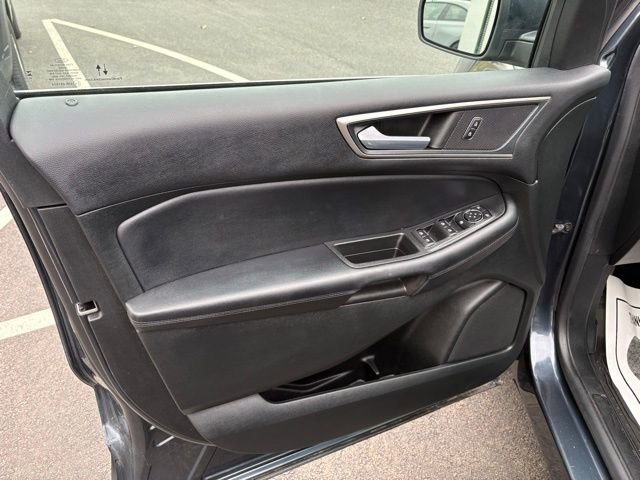 Used 2022 Ford Edge SEL w/ Convenience Package image 13