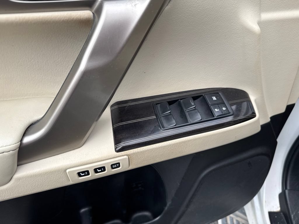 Used 2020 Lexus GX 460 Premium AWD/4WD image 22