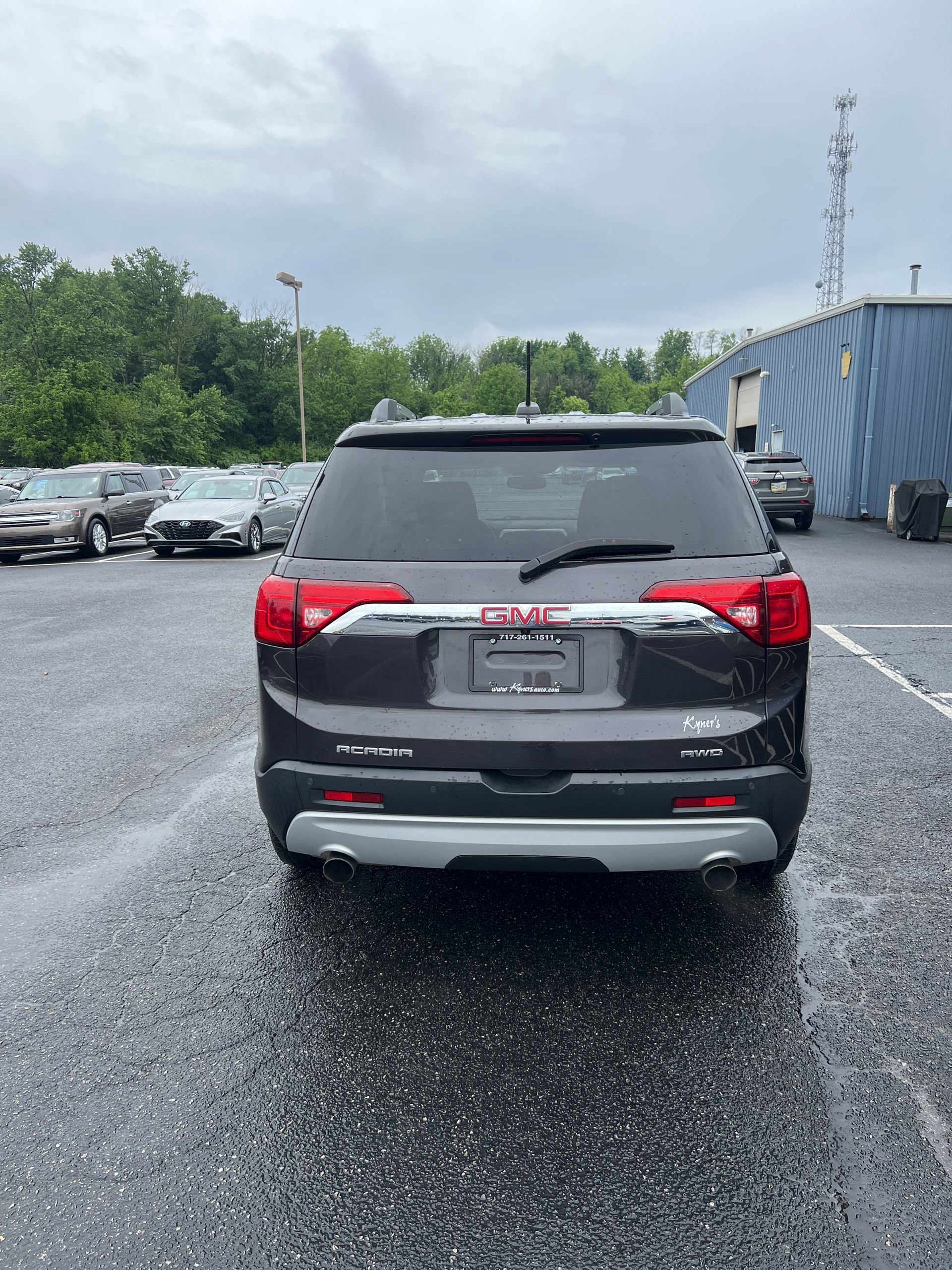 Used 2018 GMC Acadia SLT AWD/4WD image 5