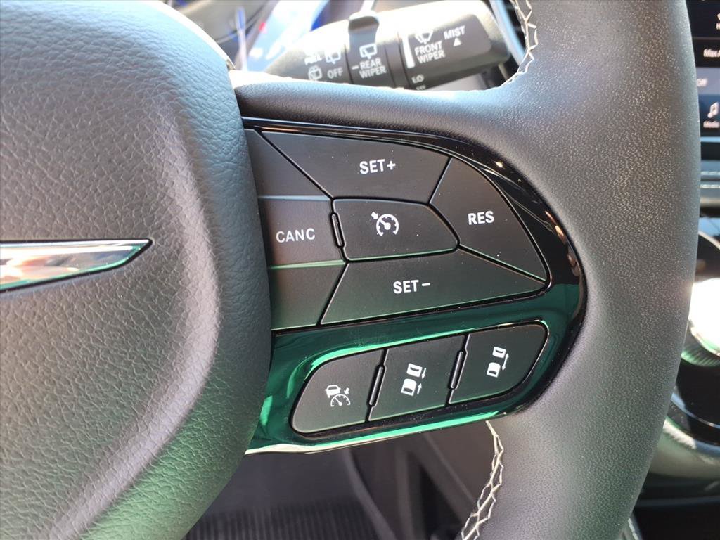 Used 2024 Chrysler Pacifica Limited w/ Uconnect Theater Family Group AWD/4WD image 26