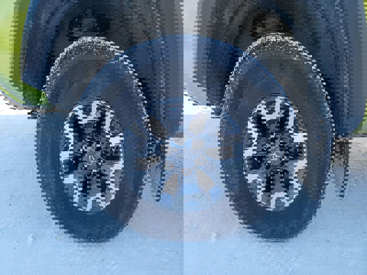 Used 2023 Toyota Tacoma TRD Off-Road w/ TRD Premium Off Road Package image 10