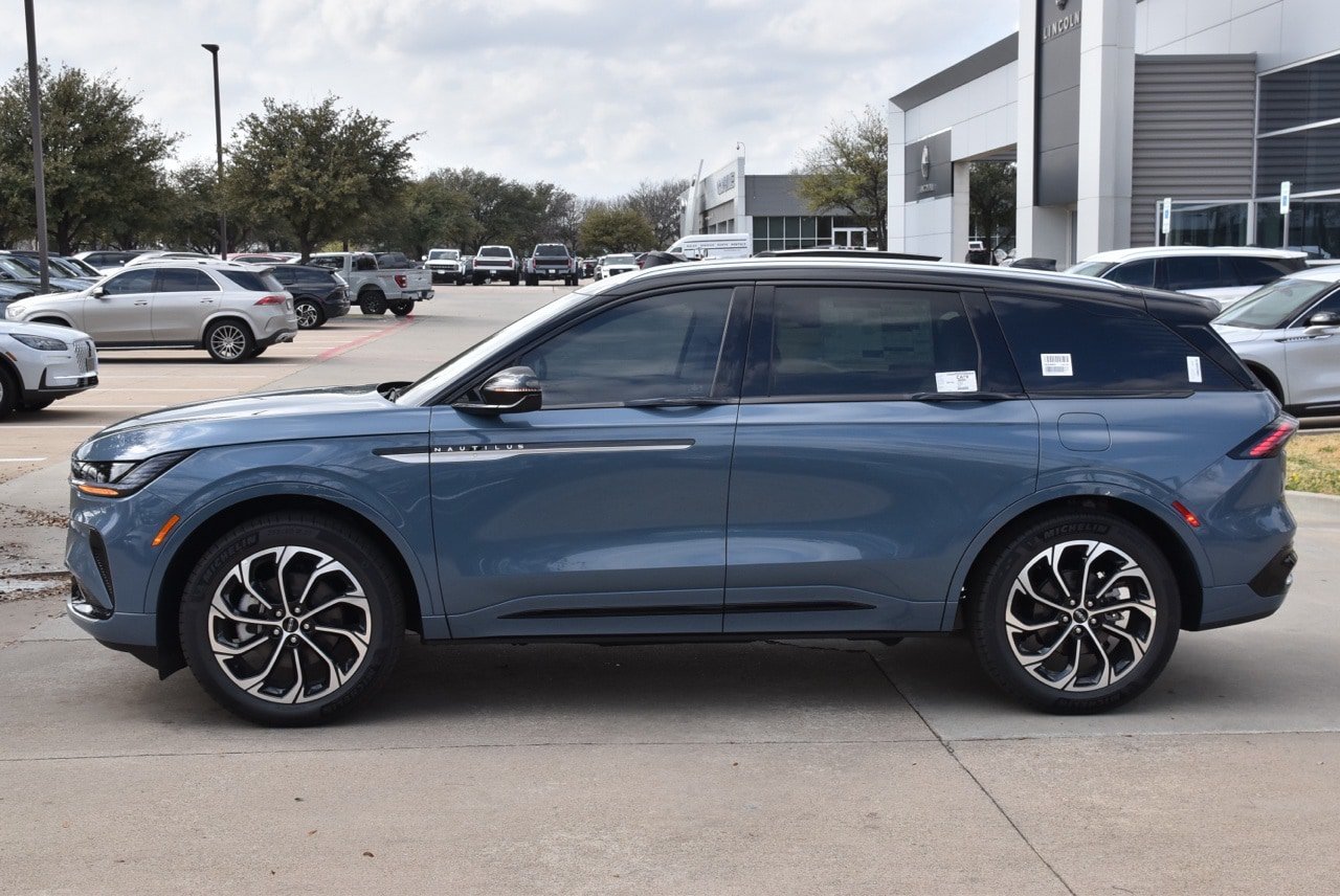 New 2026 Lincoln Nautilus Reserve AWD/4WD image 18