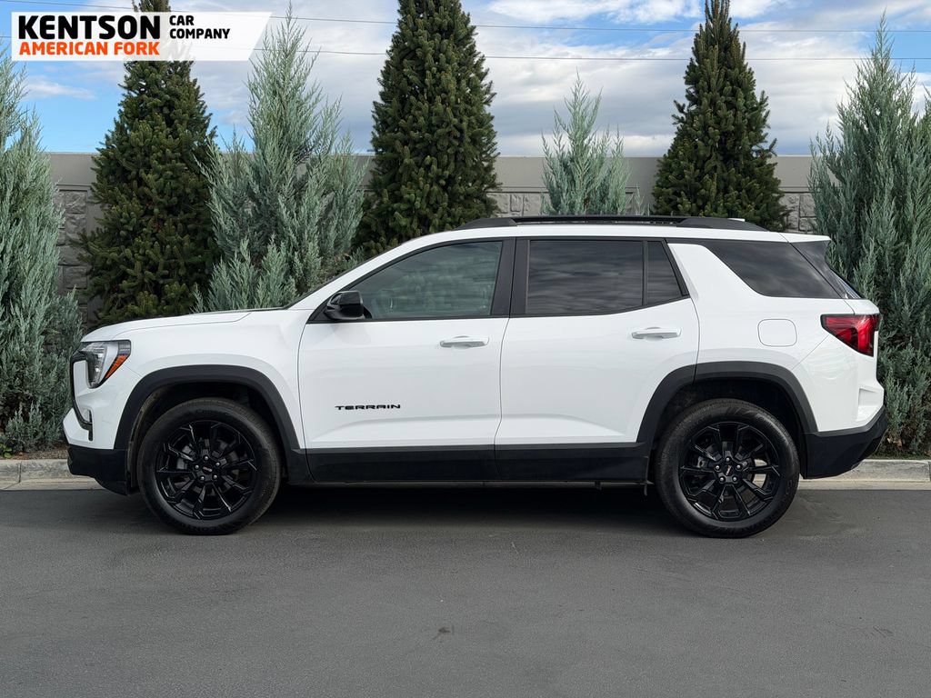 Used 2026 GMC Terrain Elevation w/ Elevation Premium Package AWD/4WD image 3