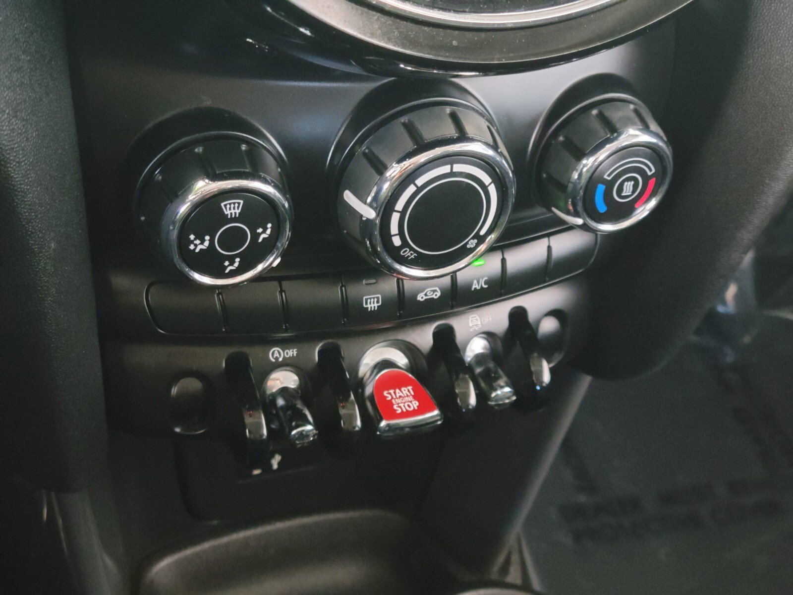 Used 2019 MINI Cooper 2-Door Hardtop FWD image 23