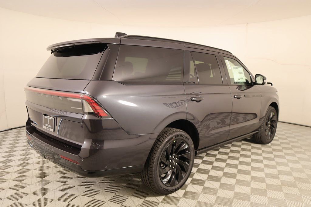 New 2025 Lincoln Navigator Reserve w/ Jet Appearance Package image 22