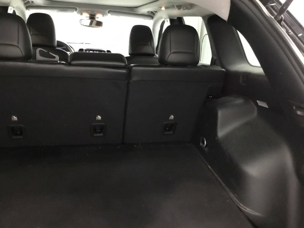 Used 2019 Jeep Cherokee Limited AWD/4WD image 34