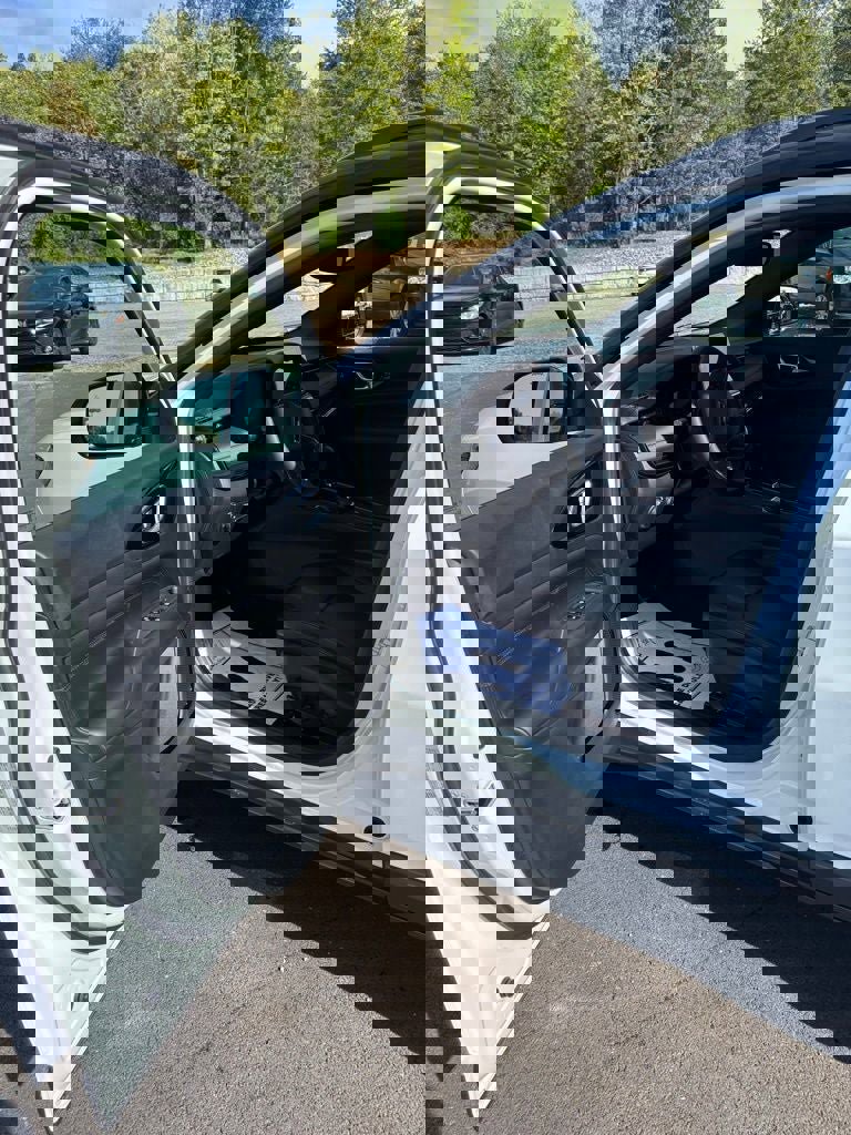 New 2026 Jeep Compass Limited image 10