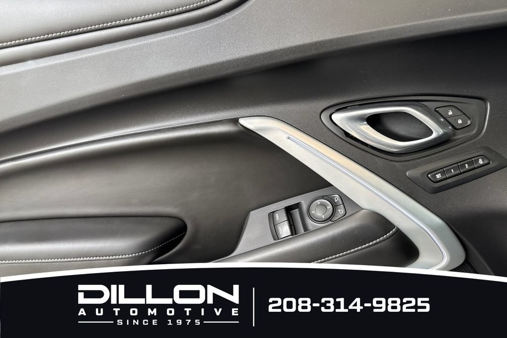 Used 2018 Chevrolet Camaro SS RWD image 13