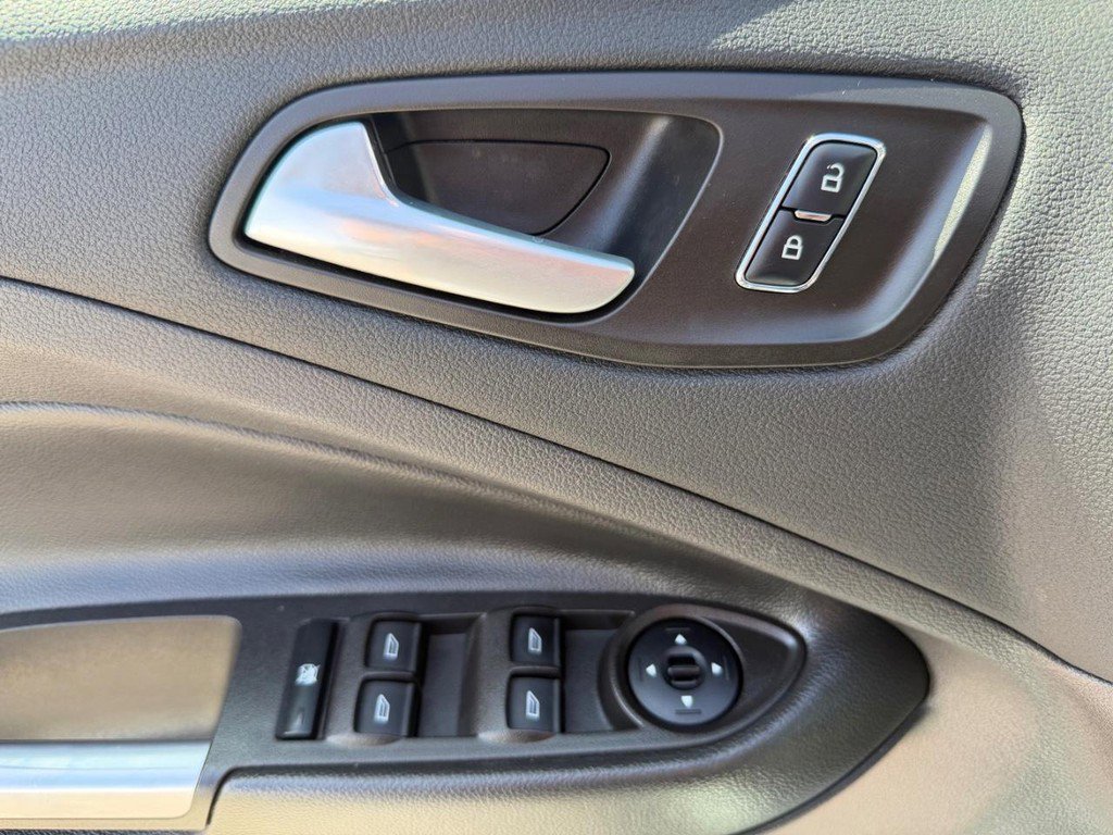 Used 2016 Ford Escape SE AWD/4WD image 32