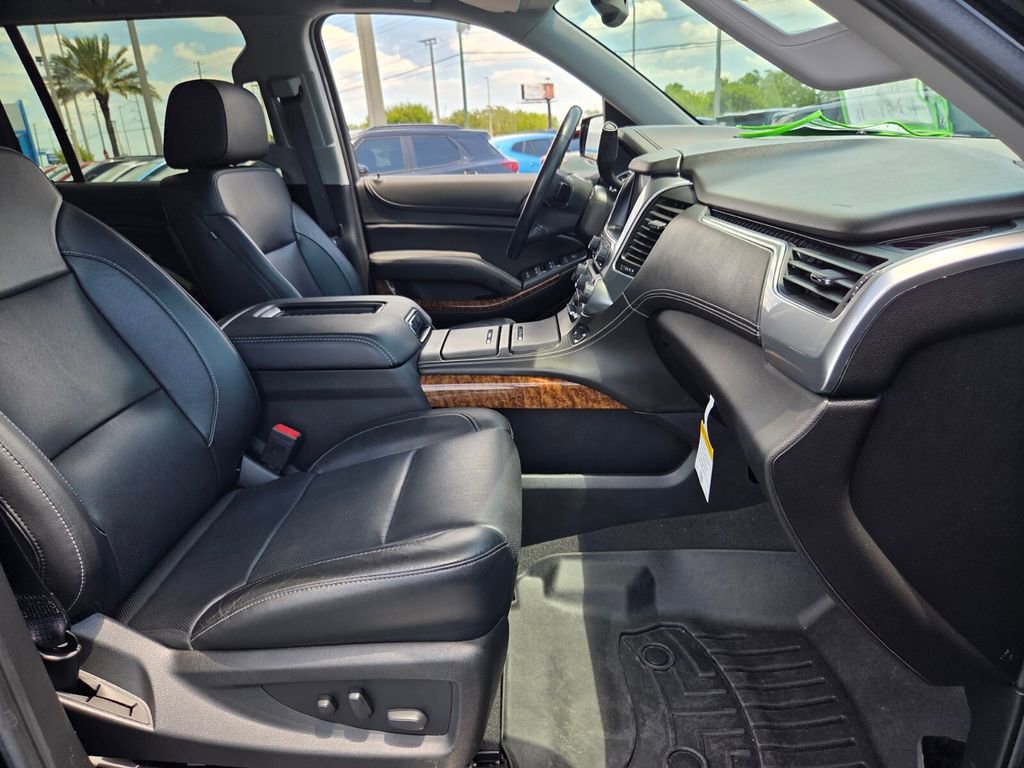 Certified 2020 Chevrolet Suburban Premier RWD image 18