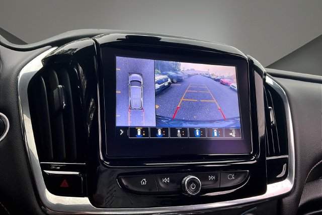 Used 2020 Chevrolet Traverse RS w/ LPO, Floor Liner Package AWD/4WD image 14
