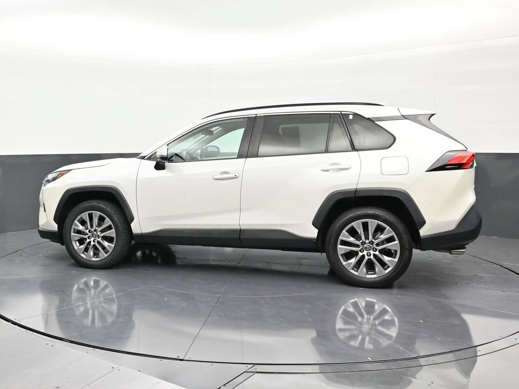 Used 2022 Toyota RAV4 XLE Premium FWD image 2