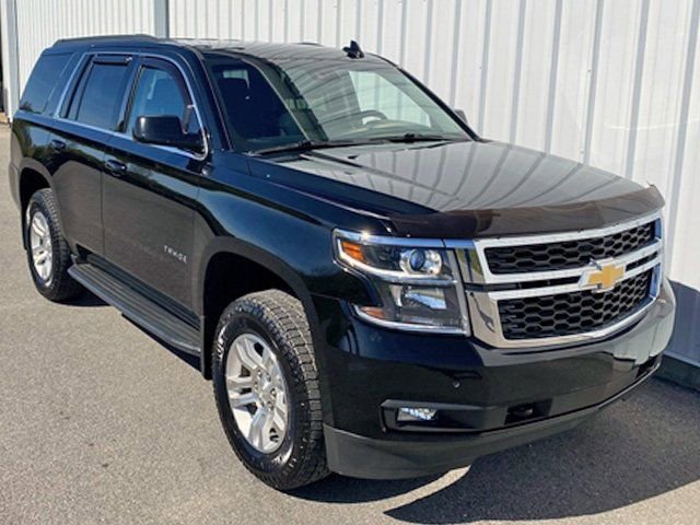 Used 2017 Chevrolet Tahoe LT w/ Luxury Package image 3