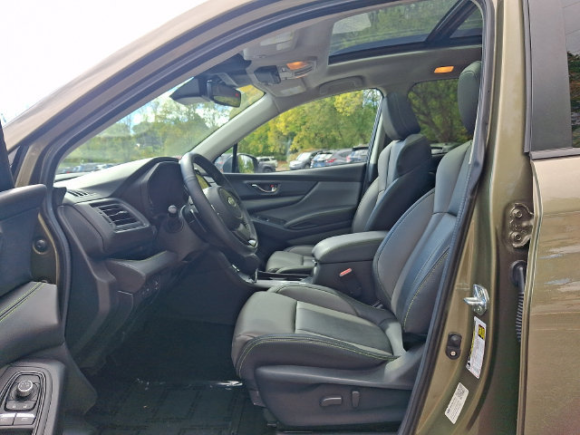 Used 2023 Subaru Ascent Onyx Edition AWD/4WD image 14