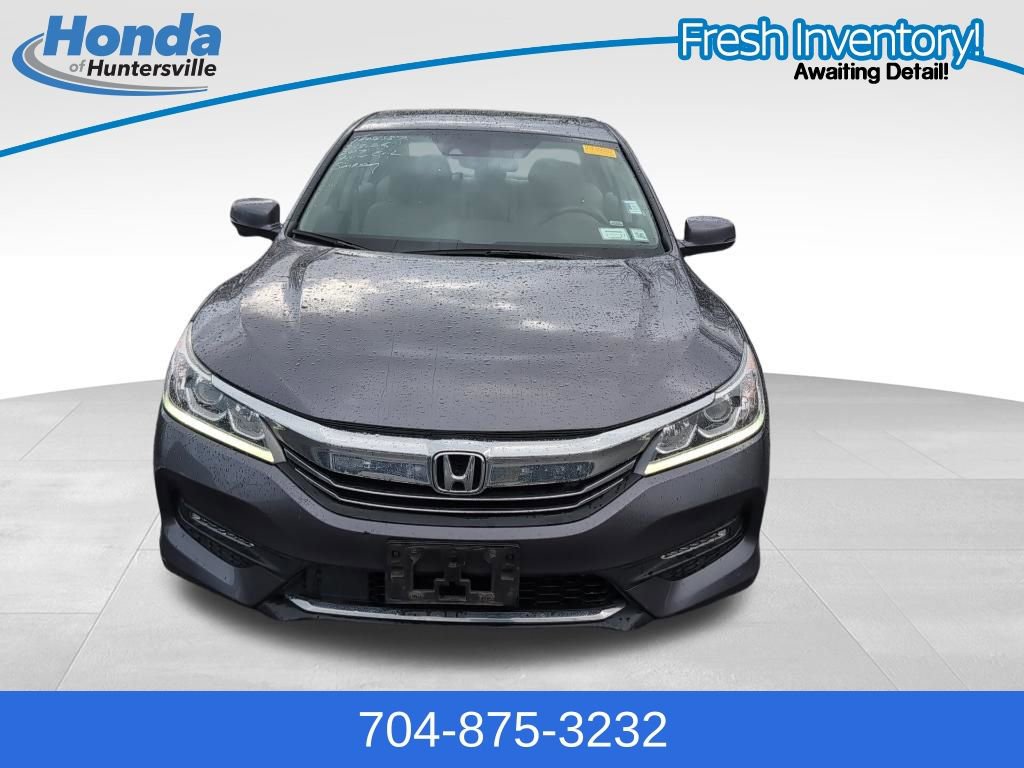 Used 2017 Honda Accord EX-L image 3