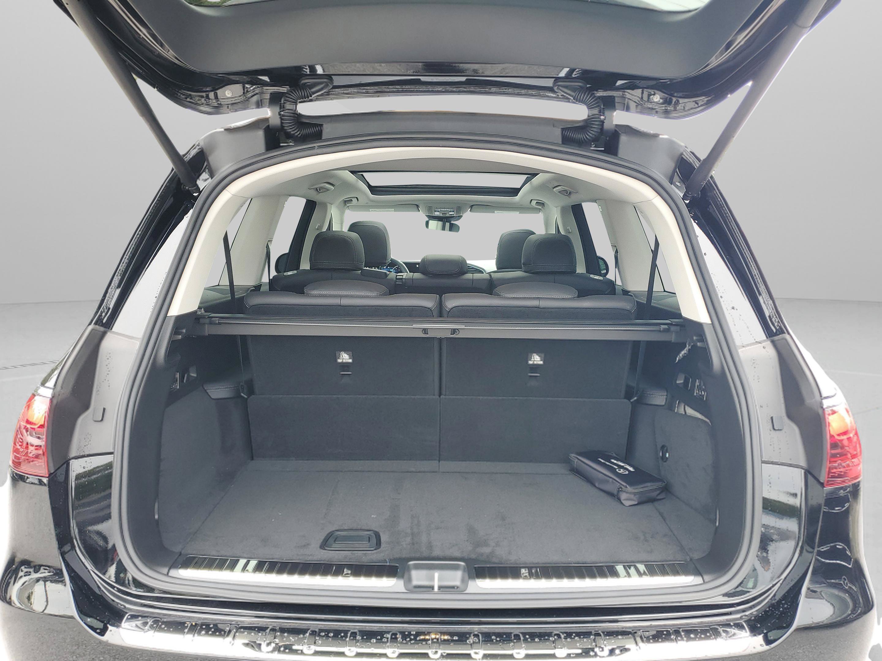 Certified 2026 Mercedes-Benz GLS 450 4MATIC image 6