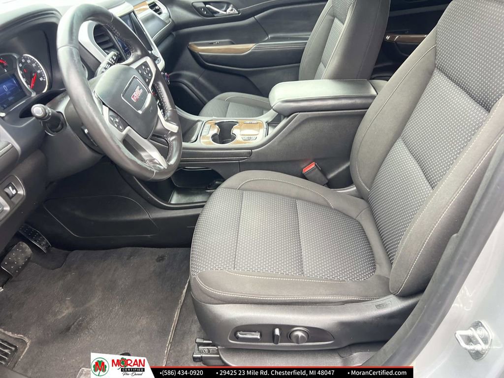 Used 2020 GMC Acadia SLE w/ Driver Convenience Package image 17