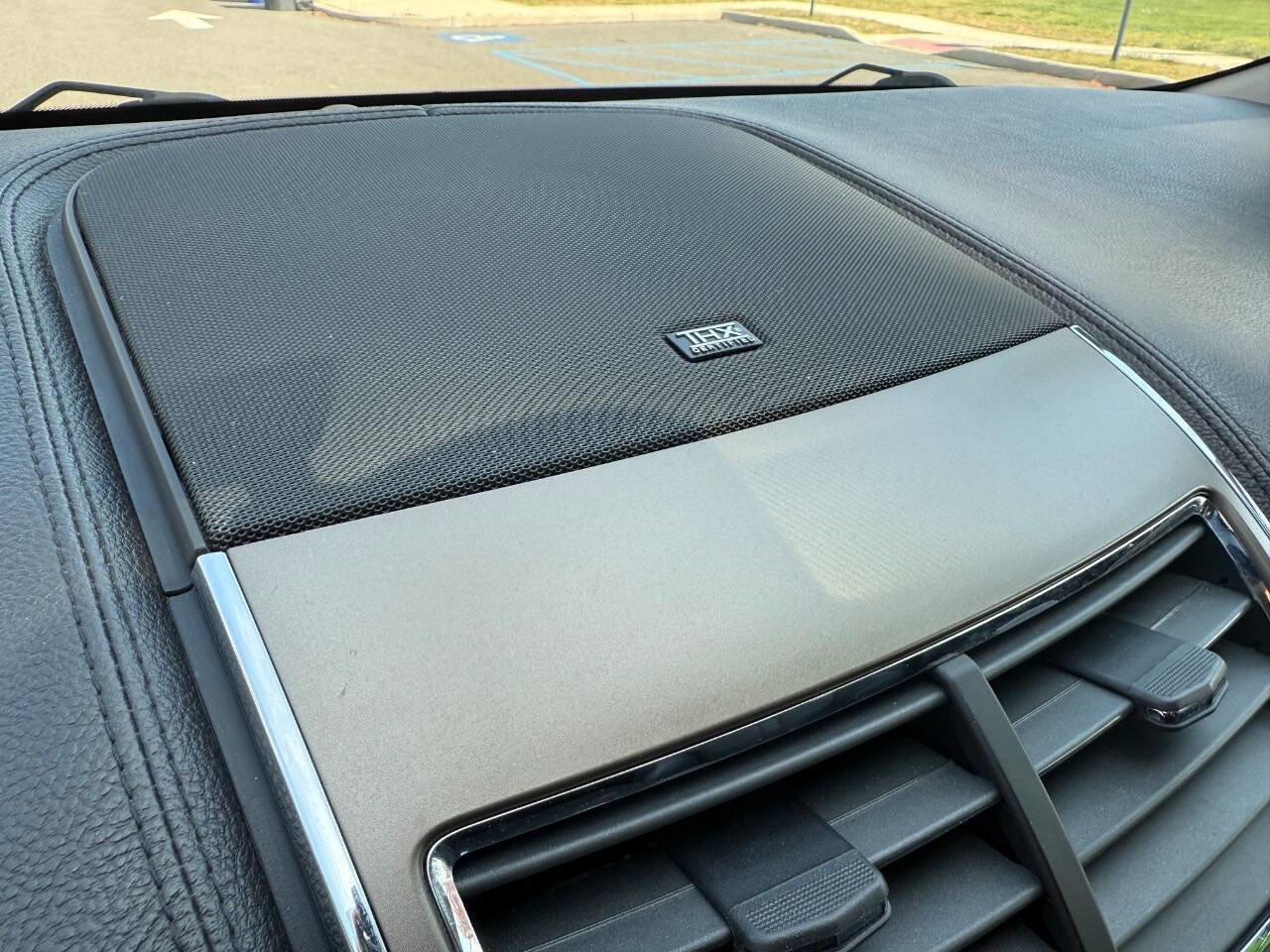 Used 2015 Lincoln MKX AWD w/ Equipment Group 102A image 24