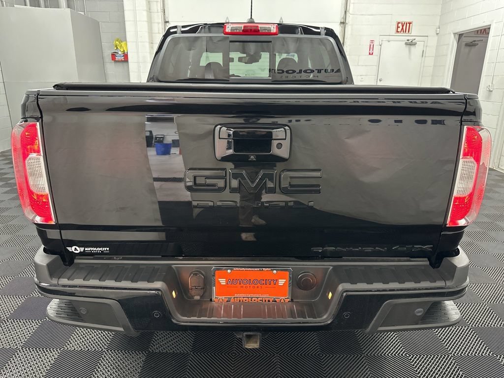 Used 2022 GMC Canyon Denali w/ Denali Black Edition Package AWD/4WD image 8