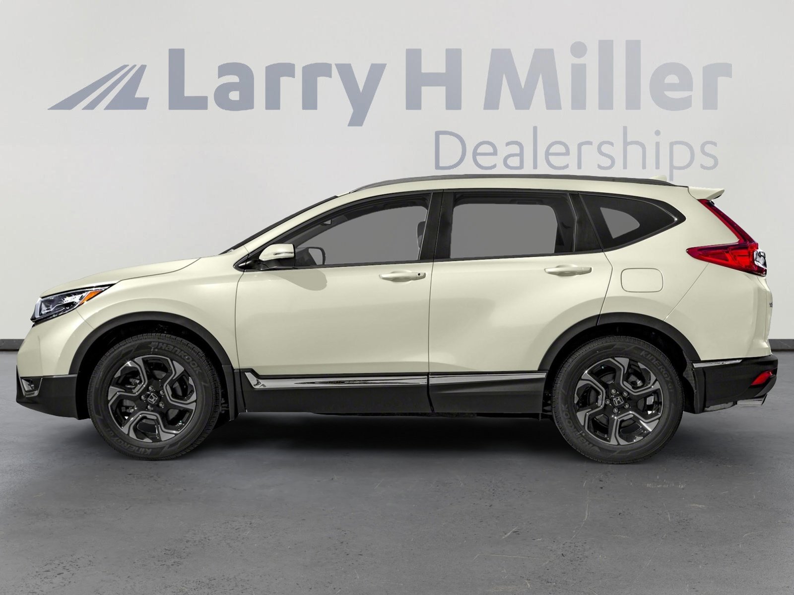 Used 2018 Honda CR-V Touring image 4