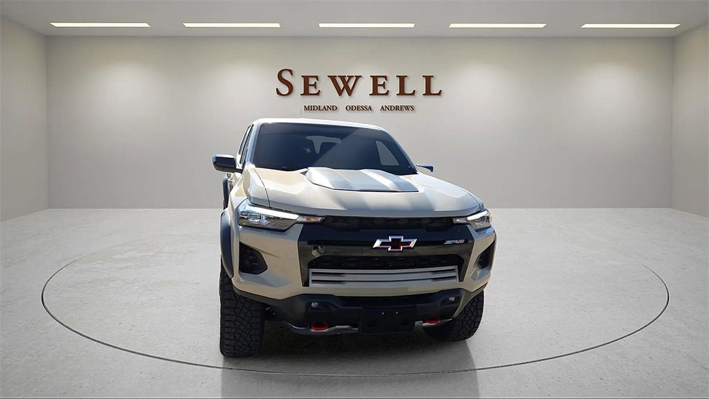 Used 2023 Chevrolet Colorado ZR2 w/ ZR2 Convenience Package III image 8